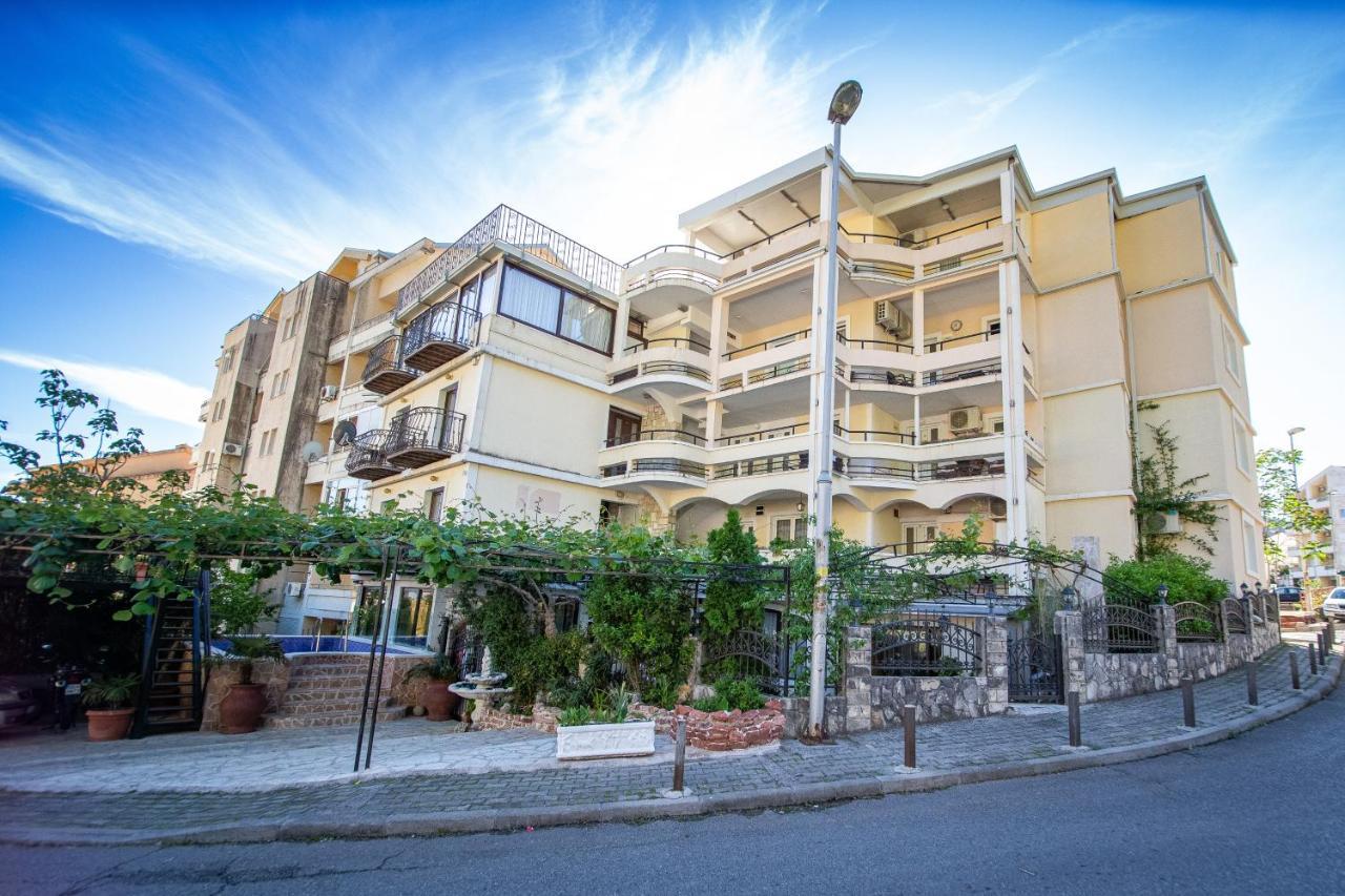 Saki Apartments بودفا المظهر الخارجي الصورة