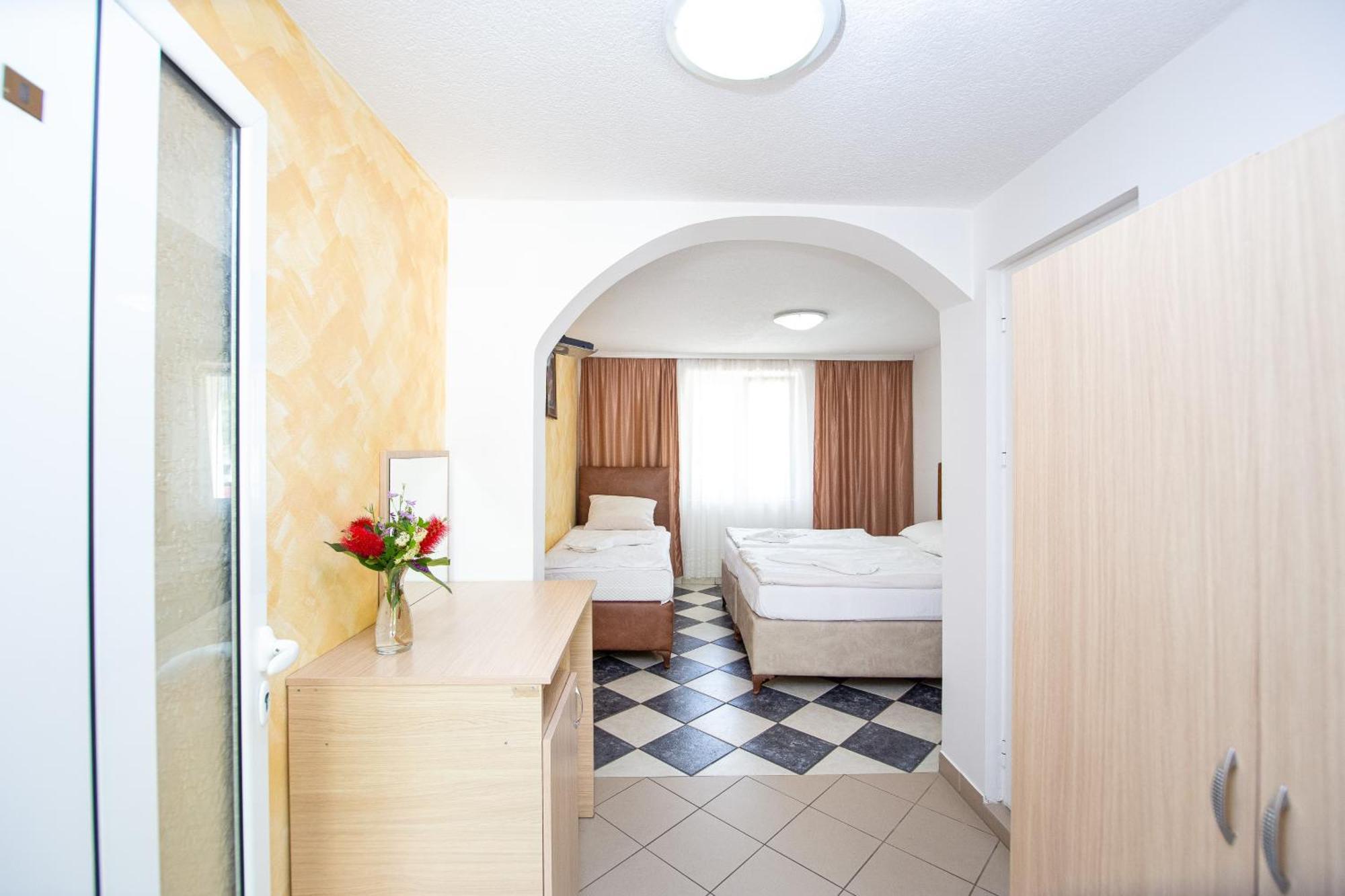 Saki Apartments بودفا المظهر الخارجي الصورة
