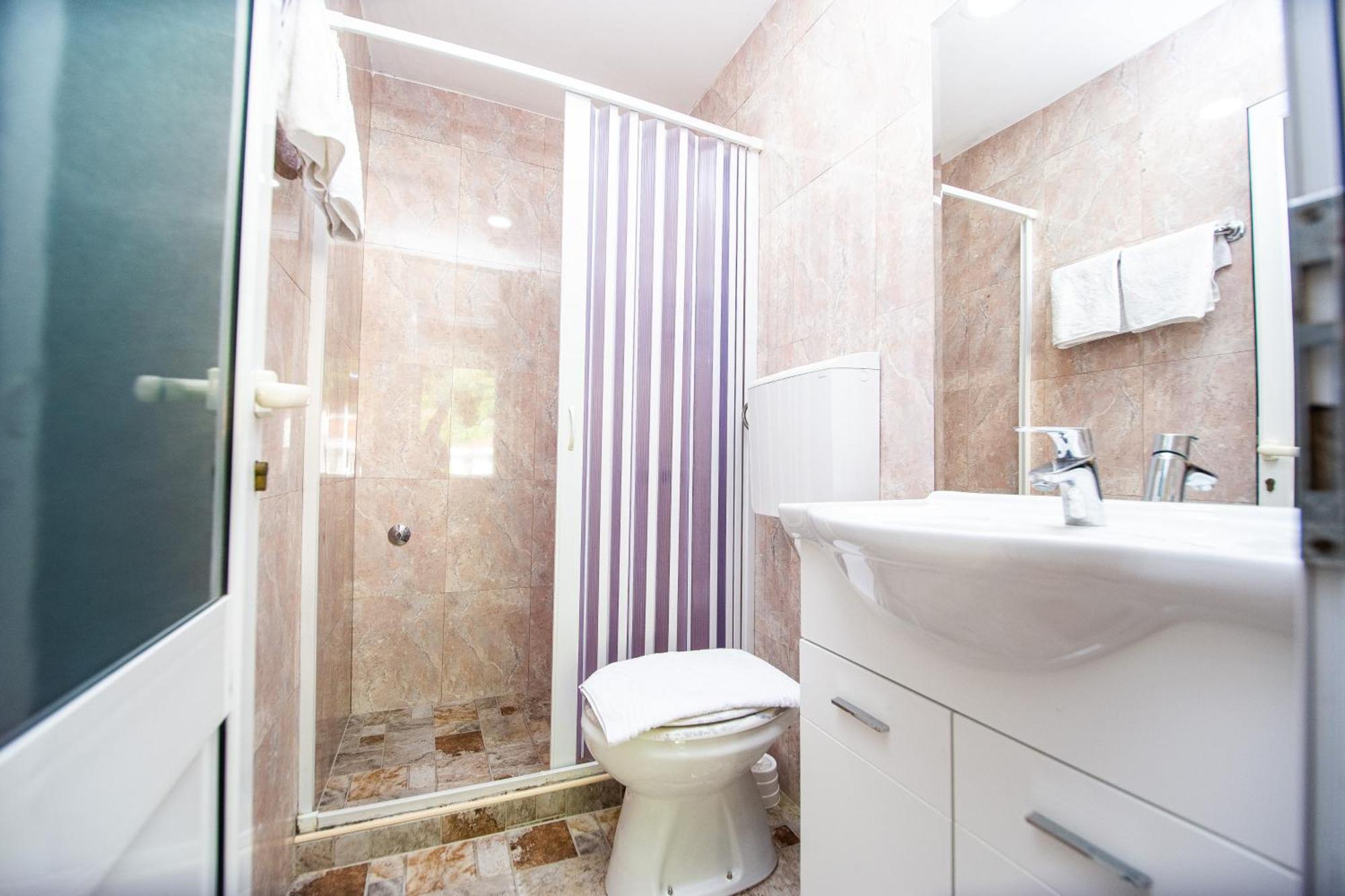 Saki Apartments بودفا الغرفة الصورة