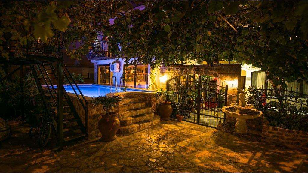Saki Apartments بودفا المظهر الخارجي الصورة